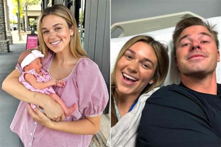 Duck Dynasty Star Sadie Robertson Is Pregnant; She And Her Husband Christian Huff Revealed The Gender Of The Baby!